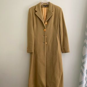 Camel/ yellow green vintage 100% wool coat size 2